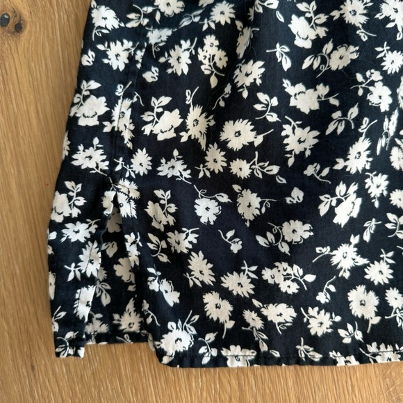 Lauren Ralph Lauren Women’s Shirt Size 2X Floral Blouse Button Down Black White - Picture 6 of 8